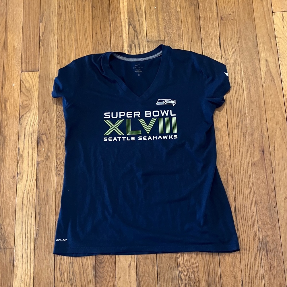 Nike dri fit navy blue Seattle Seahawks Super Bowl xlviii v neck tee size large